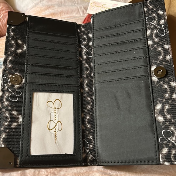 Jessica Simpson wallet - Picture 2 of 2